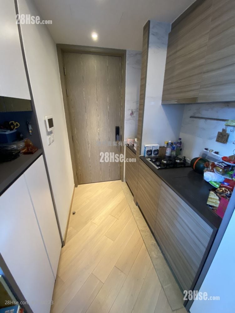 The Zutten Sell 1 Bedroom , 1 Bathroom 284 ft²