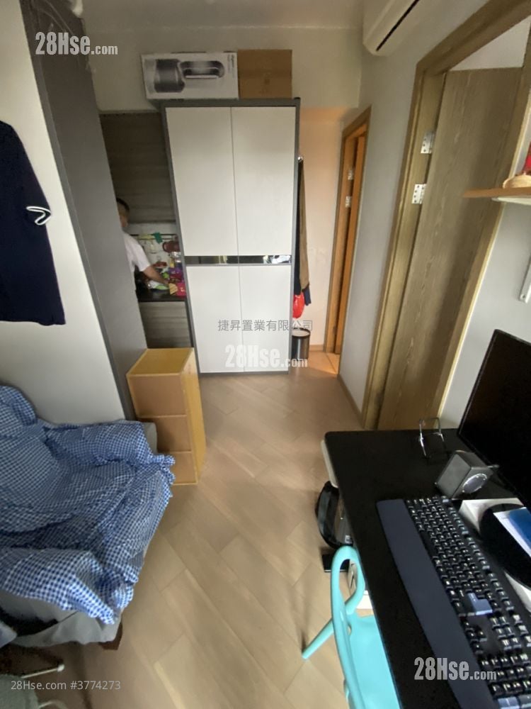 The Zutten Sell 1 Bedroom , 1 Bathroom 284 ft²