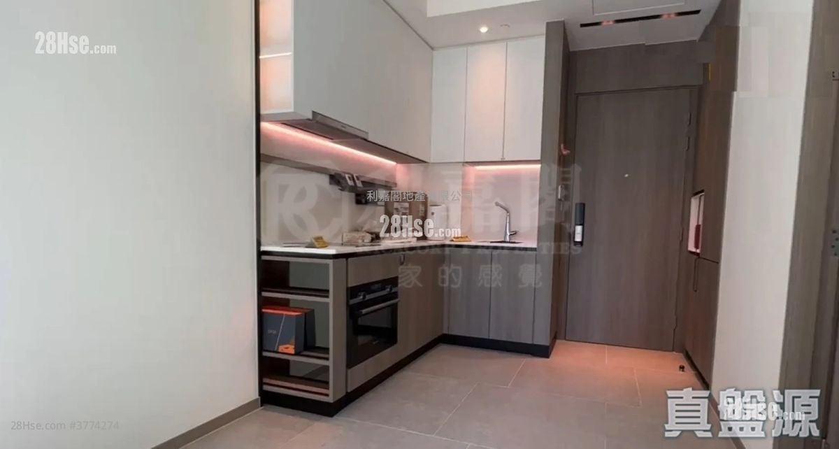 Kennedy 38 售盘 1 房 287 平方尺