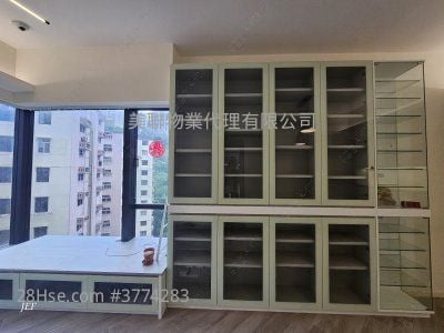 Fleur Pavilia Sell 2 Bedrooms 678 ft²