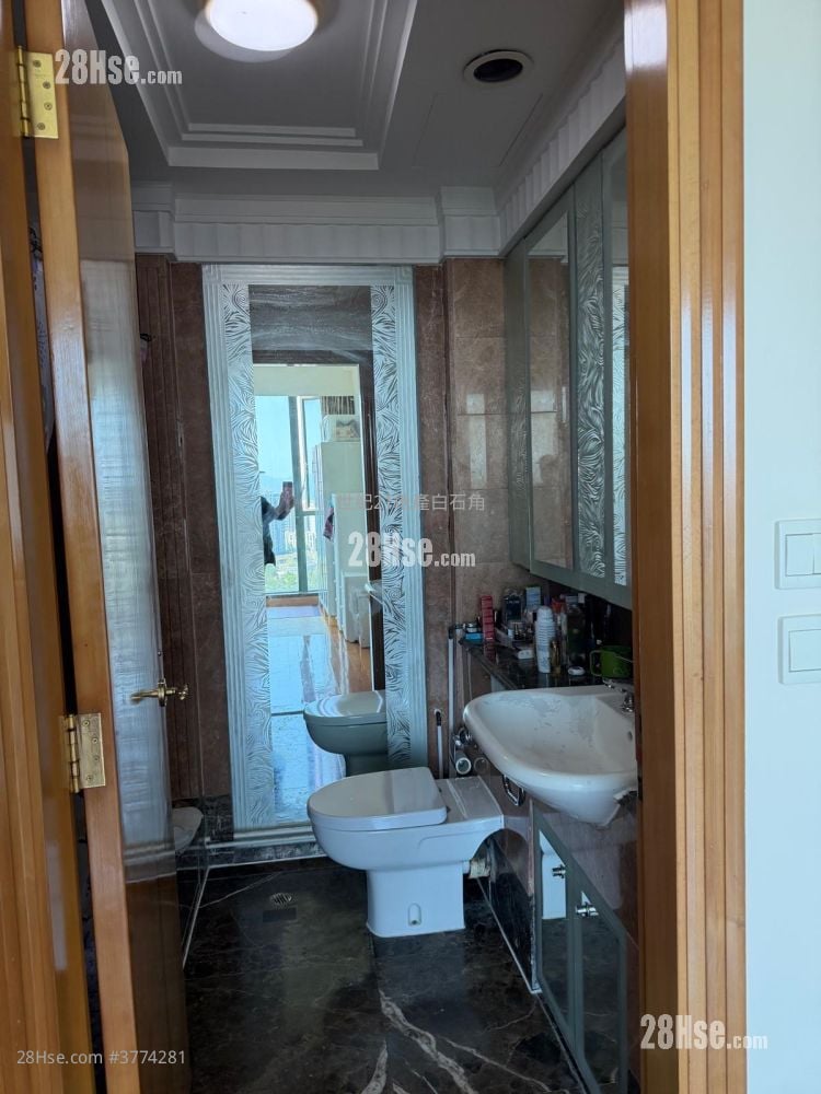 Deerhill Bay Sell 3 Bedrooms , 2 Bathrooms 1,105 ft²