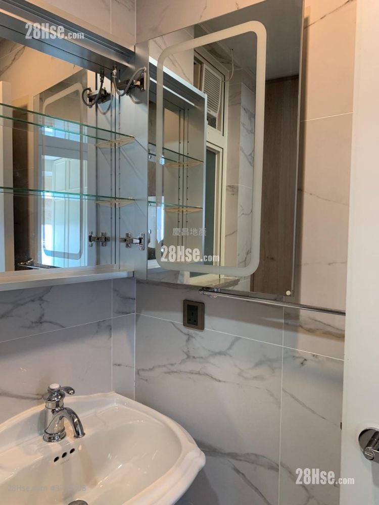 慧云峰 租盘 2 房 , 2 浴室 744 平方尺