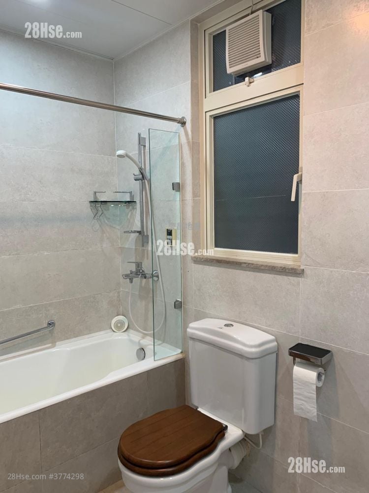 慧云峰 租盘 2 房 , 2 浴室 744 平方尺