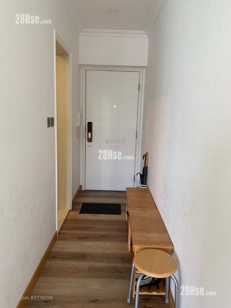 慧云峰 租盘 2 房 , 2 浴室 744 平方尺