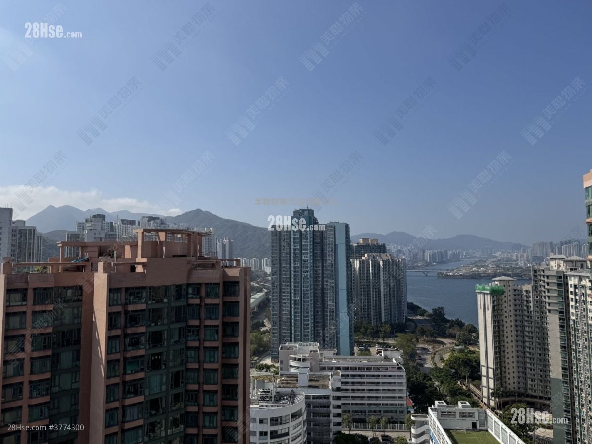 Vista Paradiso Sell 3 Bedrooms 650 ft²