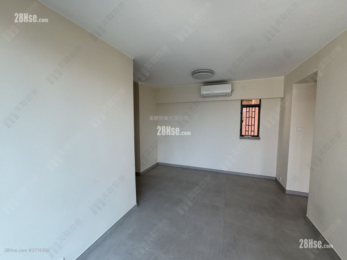 Vista Paradiso Sell 3 Bedrooms 650 ft²