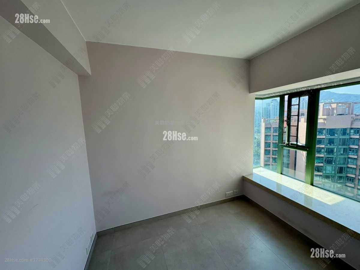 Vista Paradiso Sell 3 Bedrooms 650 ft²