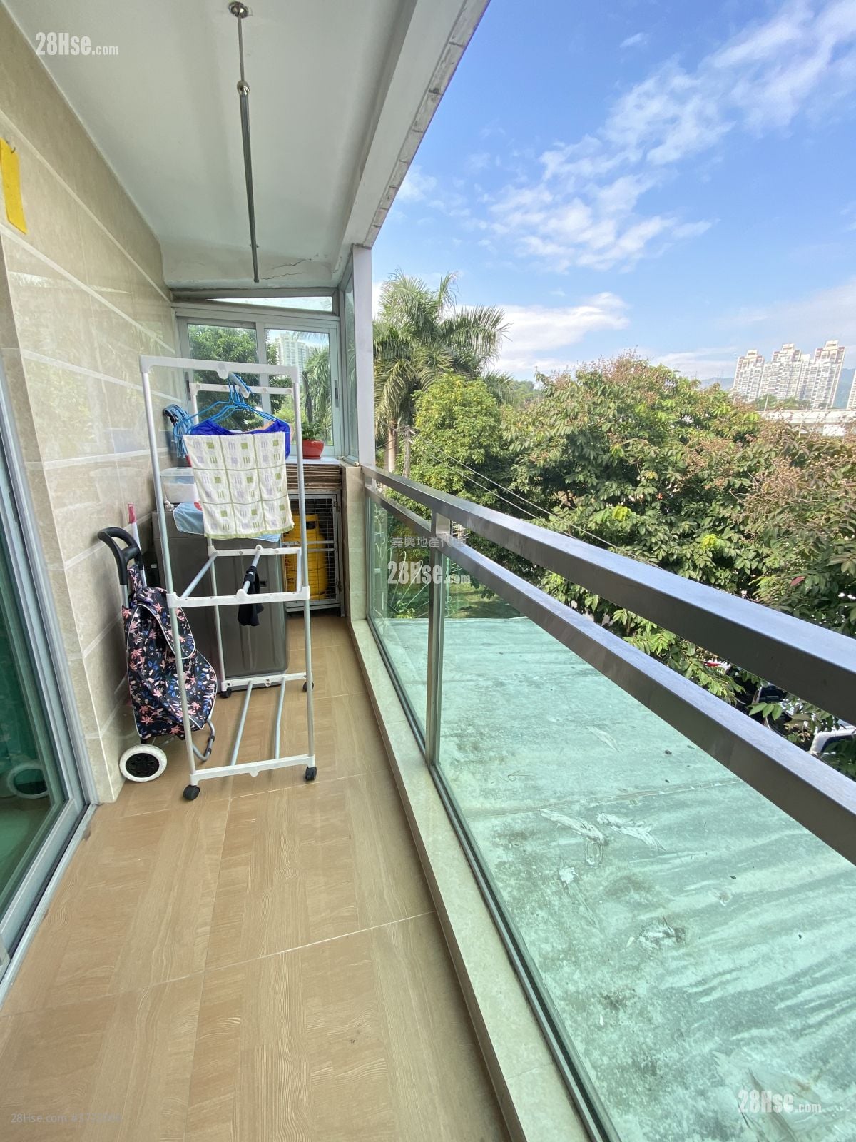 To Shek Village Sell 2 Bedrooms , 1 Bathroom 700 ft²