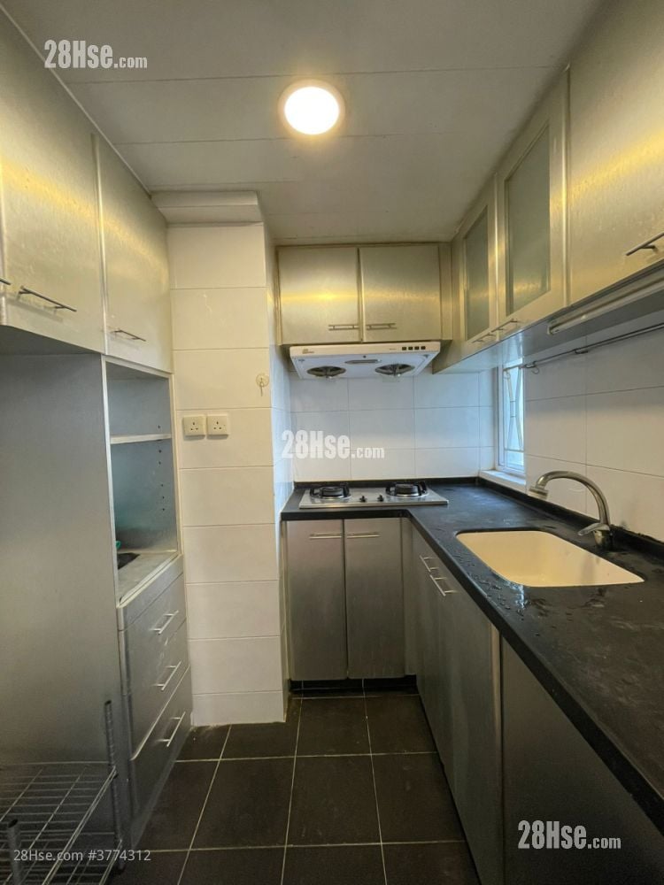 伟恒昌新村 售盘 2 房 , 1 浴室 419 平方尺