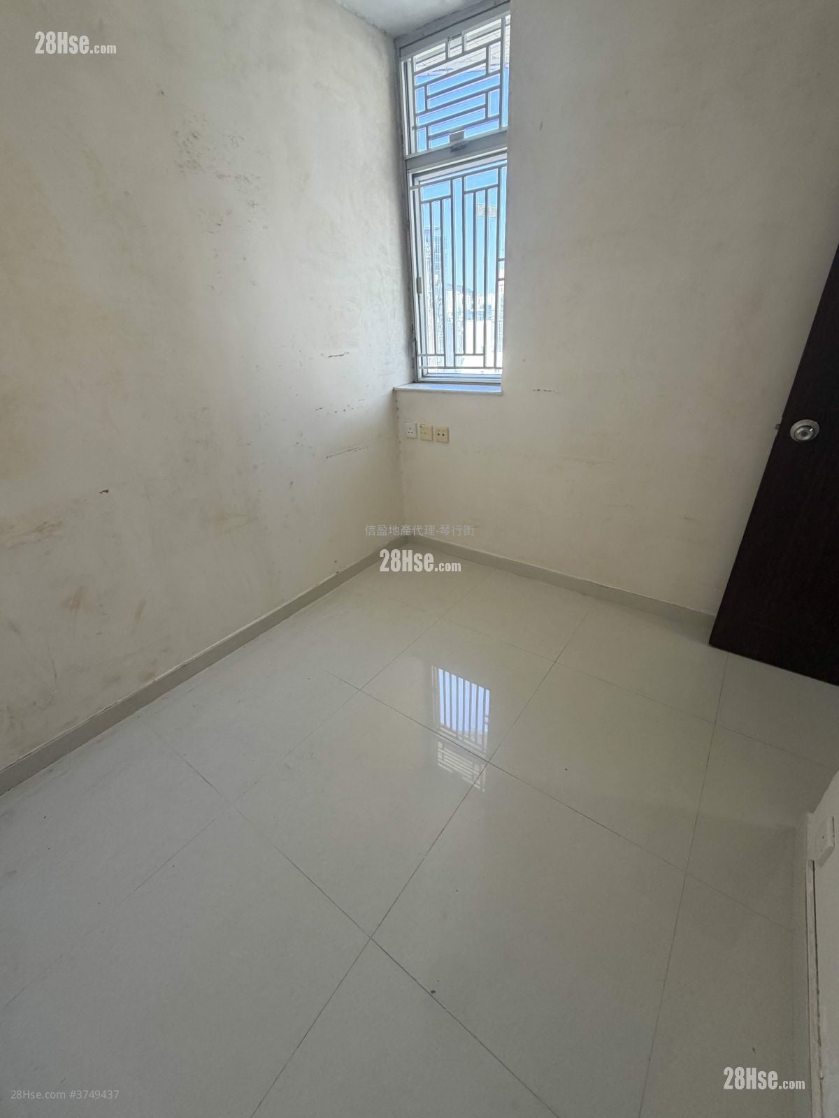 富雅花园 售盘 2 房 , 1 浴室 446 平方尺