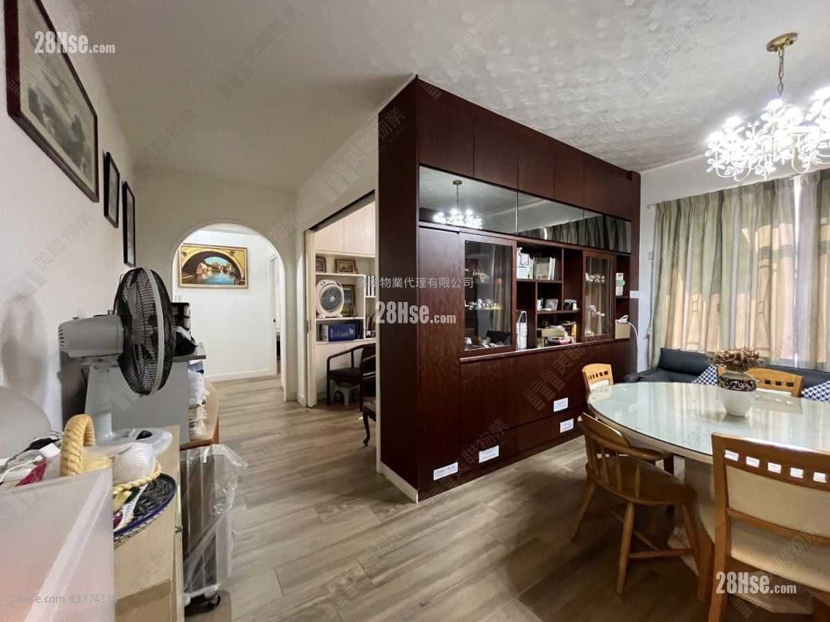 九龙塘大厦 售盘 3 房 , 2 浴室 1,074 平方尺