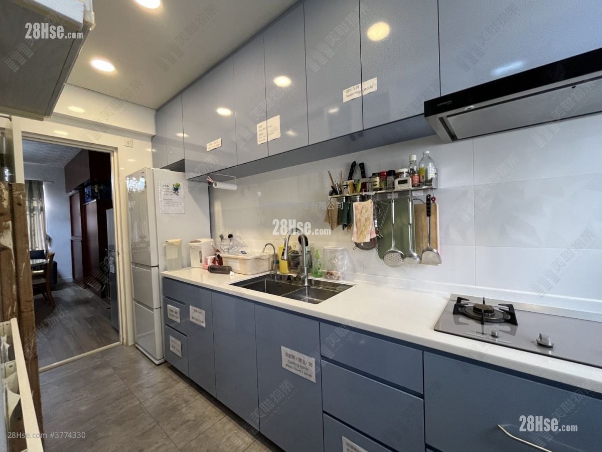 九龙塘大厦 售盘 3 房 , 2 浴室 1,074 平方尺