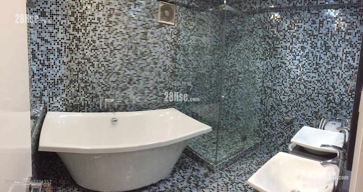 Victoria Park Mansion Sell 3 Bedrooms , 2 Bathrooms 901 ft²