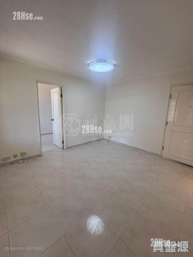 裕明苑 售盘 2 房 546 平方尺