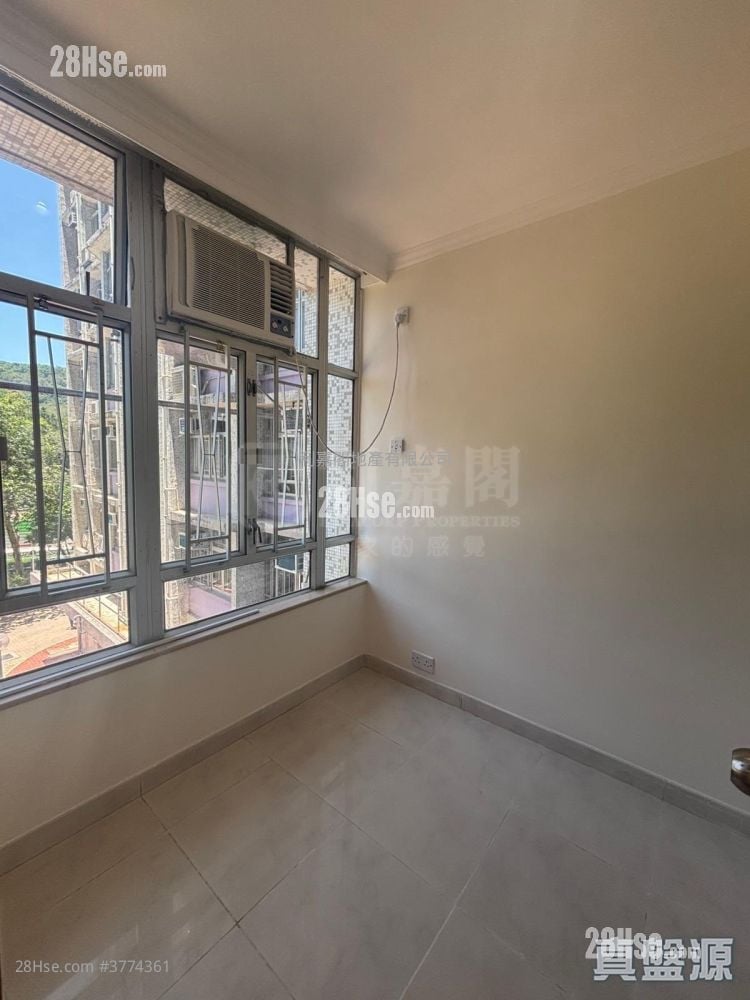 裕明苑 售盘 2 房 546 平方尺