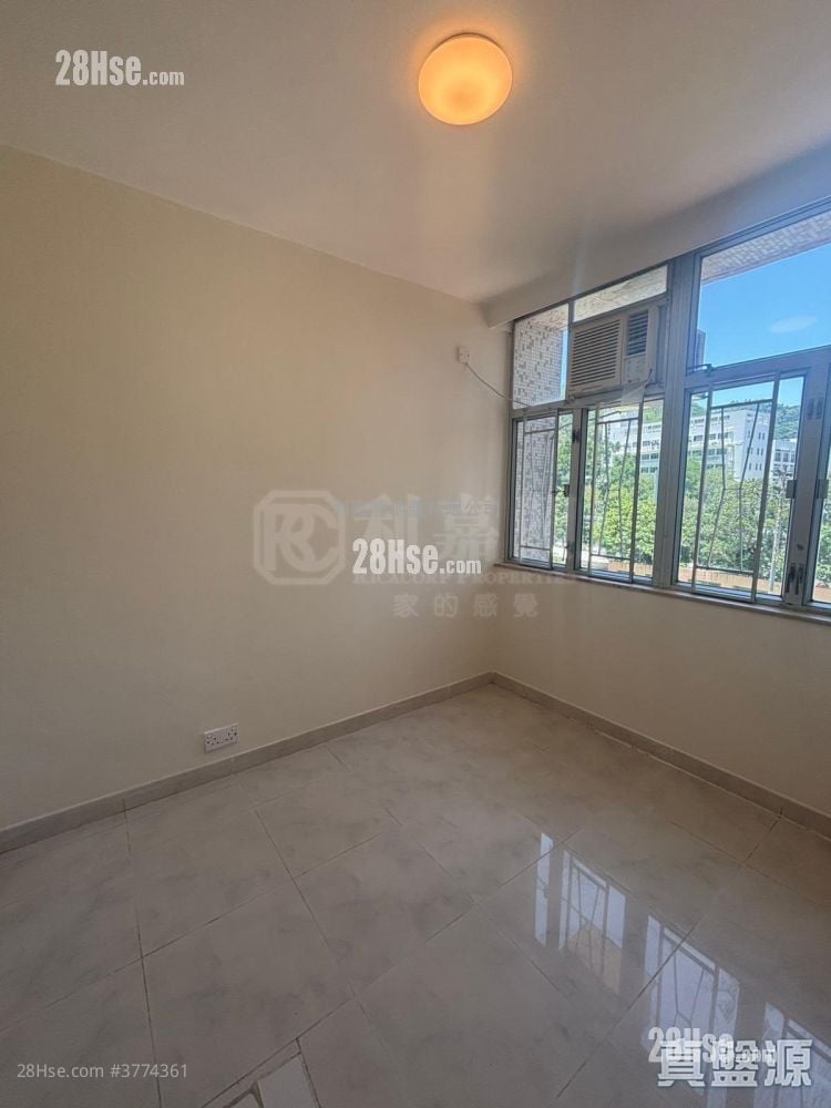 裕明苑 售盘 2 房 546 平方尺