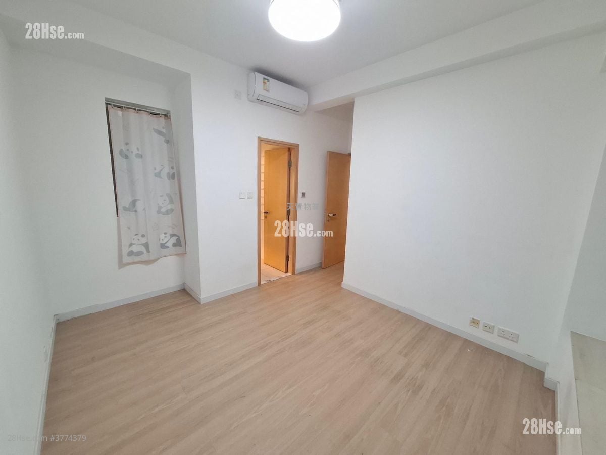 Greenview Sell 4 Bedrooms , 2 Bathrooms 872 ft²