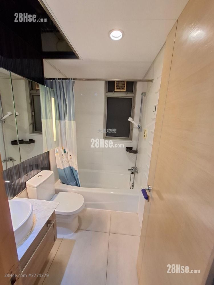 Greenview Sell 4 Bedrooms , 2 Bathrooms 872 ft²