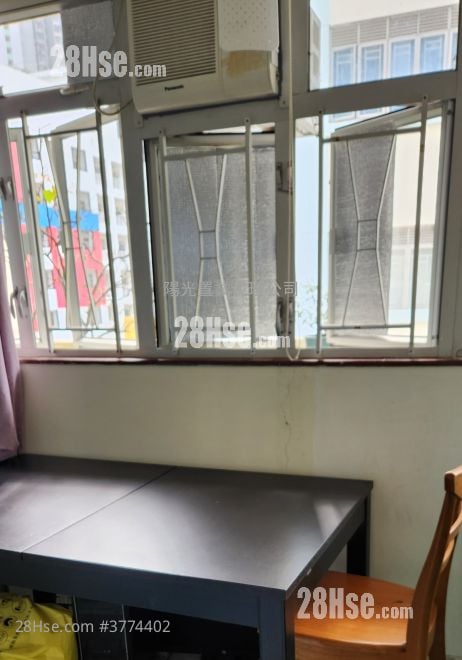 Wing Yue Yuen Building Sell 640 ft²