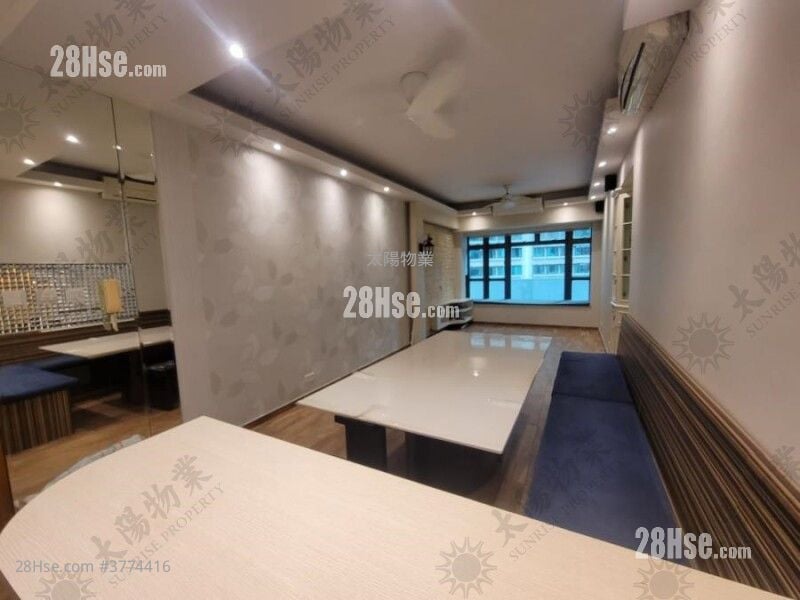 半岛豪庭 售盘 4 房 1,019 平方尺