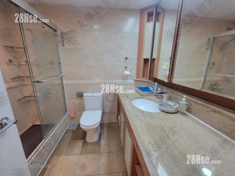 半岛豪庭 售盘 4 房 1,019 平方尺