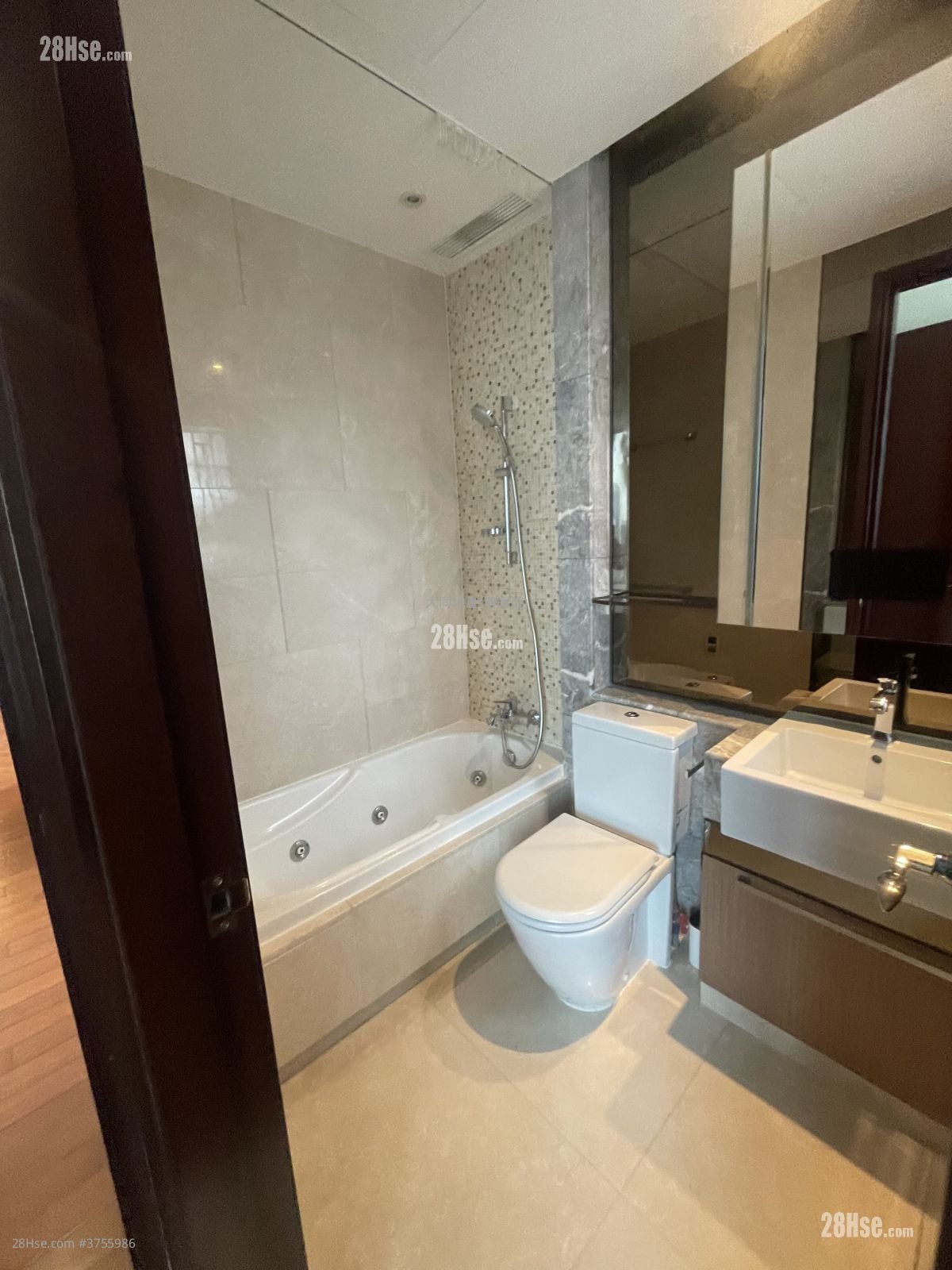 奥柏御峯 租盘 3 房 , 2 浴室 654 平方尺