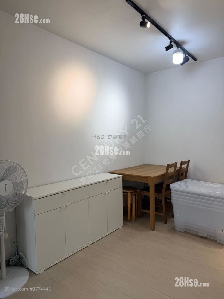 Kam Chun Court Sell 1 Bathroom 427 ft²