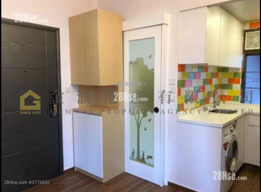 Wah Kay House Sell 1 Bedroom , 1 Bathroom 315 ft²