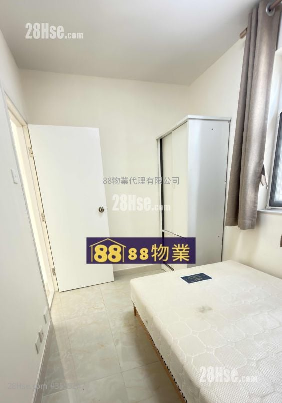 村屋 售盤 3 房 , 2 浴室 700 平方呎