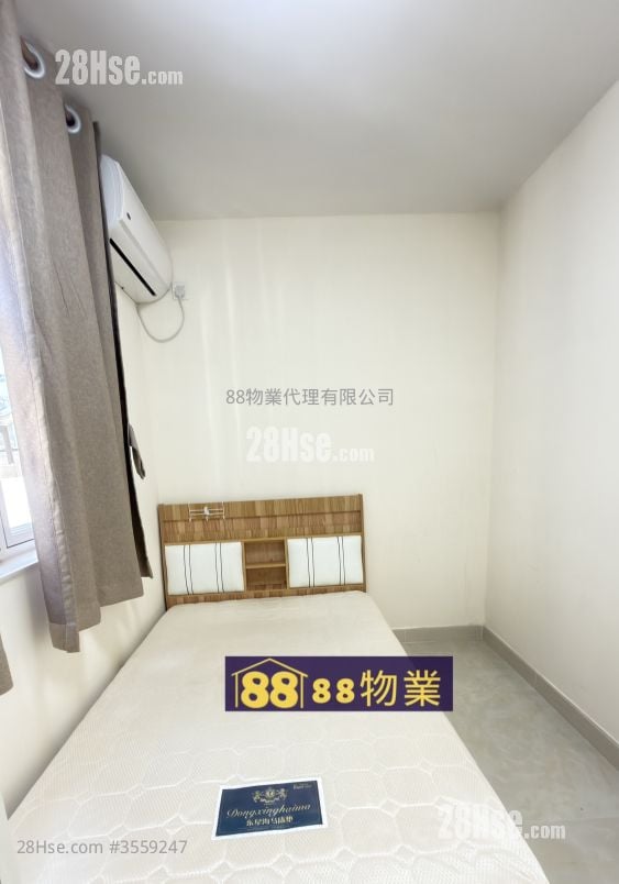 村屋 售盤 3 房 , 2 浴室 700 平方呎