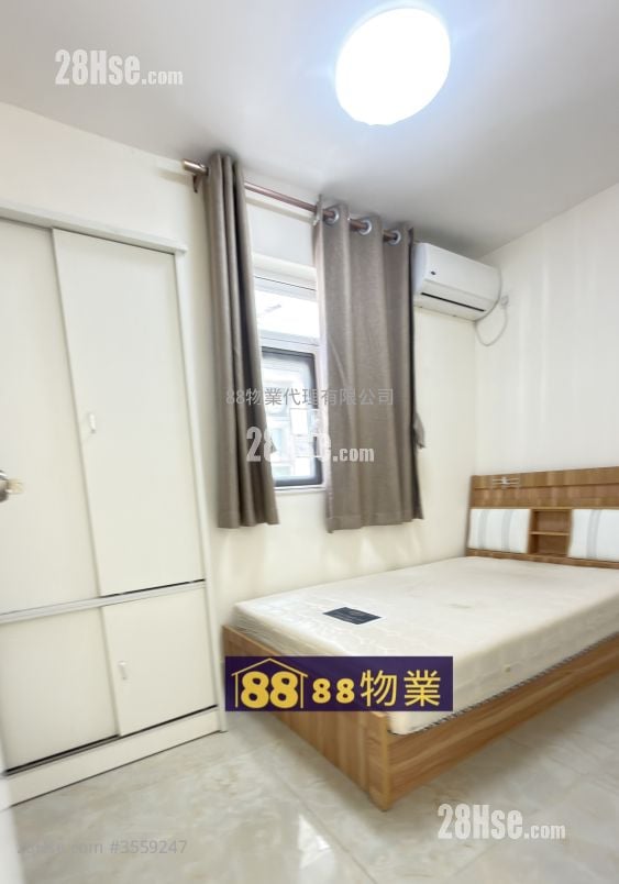 村屋 售盤 3 房 , 2 浴室 700 平方呎