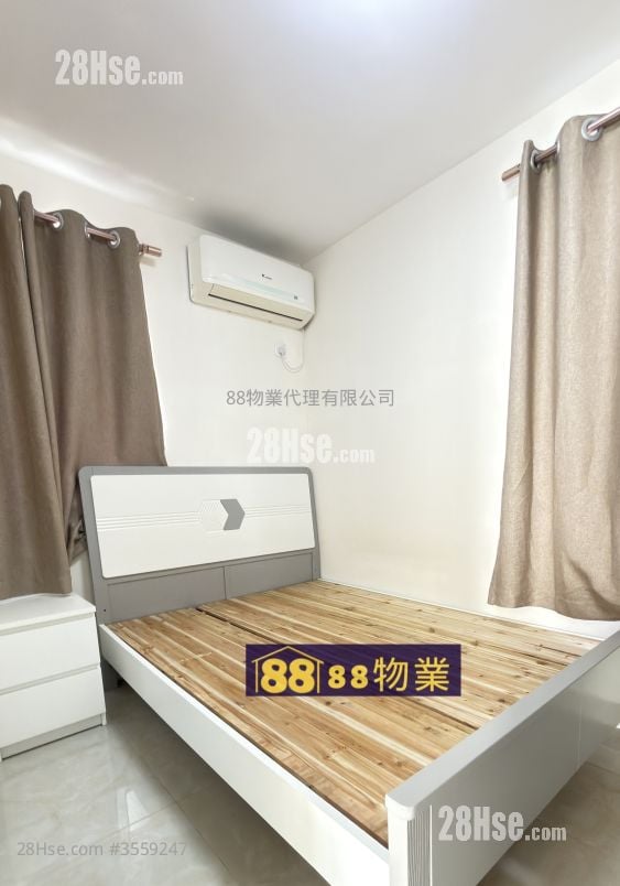 村屋 售盤 3 房 , 2 浴室 700 平方呎