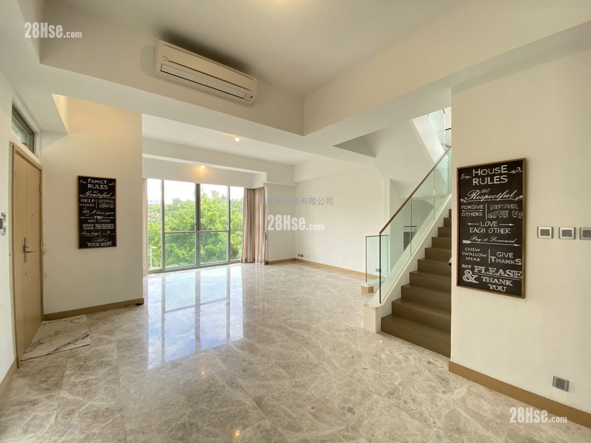 Hampstead Sell 4 Bedrooms , 3 Bathrooms 2,374 ft²