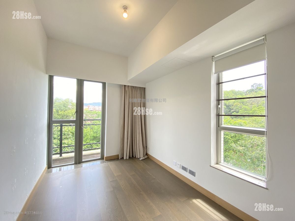 Hampstead Sell 4 Bedrooms , 3 Bathrooms 2,374 ft²