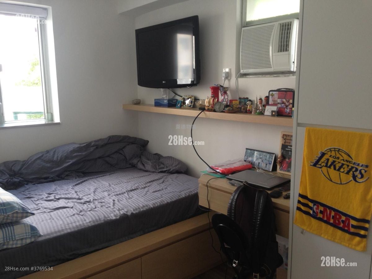 宏景花园 售盘 3 房 , 2 浴室 584 平方尺