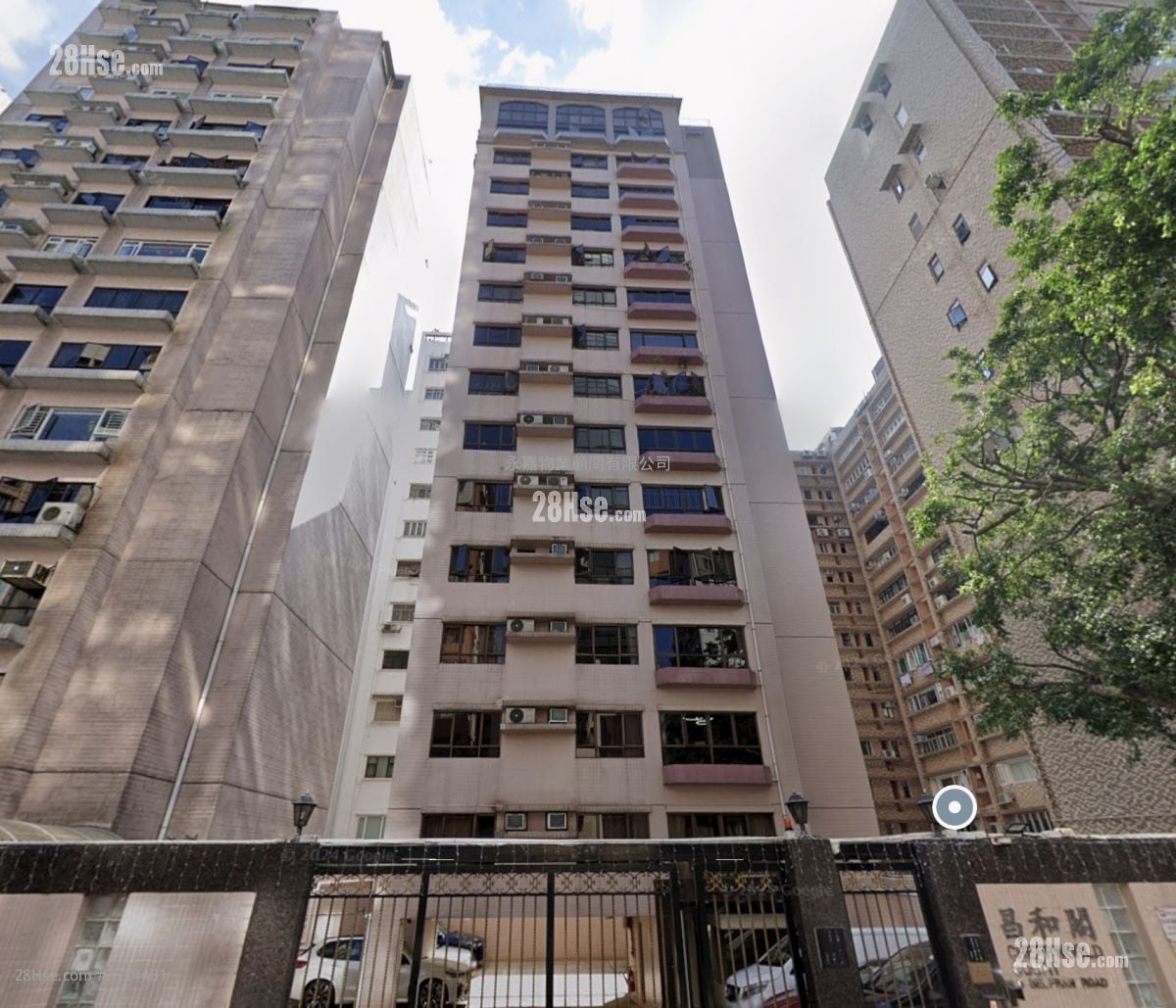 Cheerworld Court Sell 3 Bedrooms , 2 Bathrooms 765 ft²