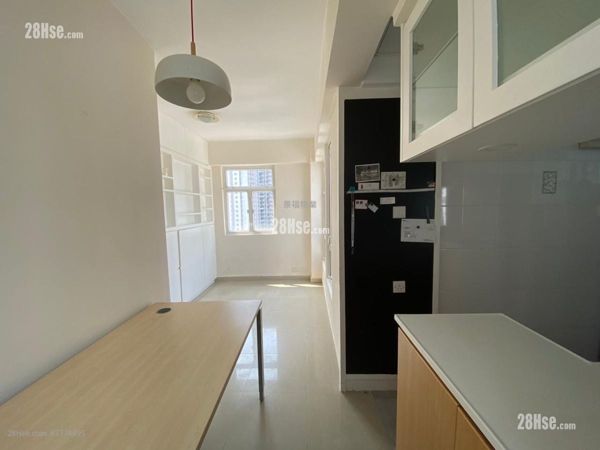 Lee Ga Building Sell 1 Bedroom , 1 Bathroom 300 ft²