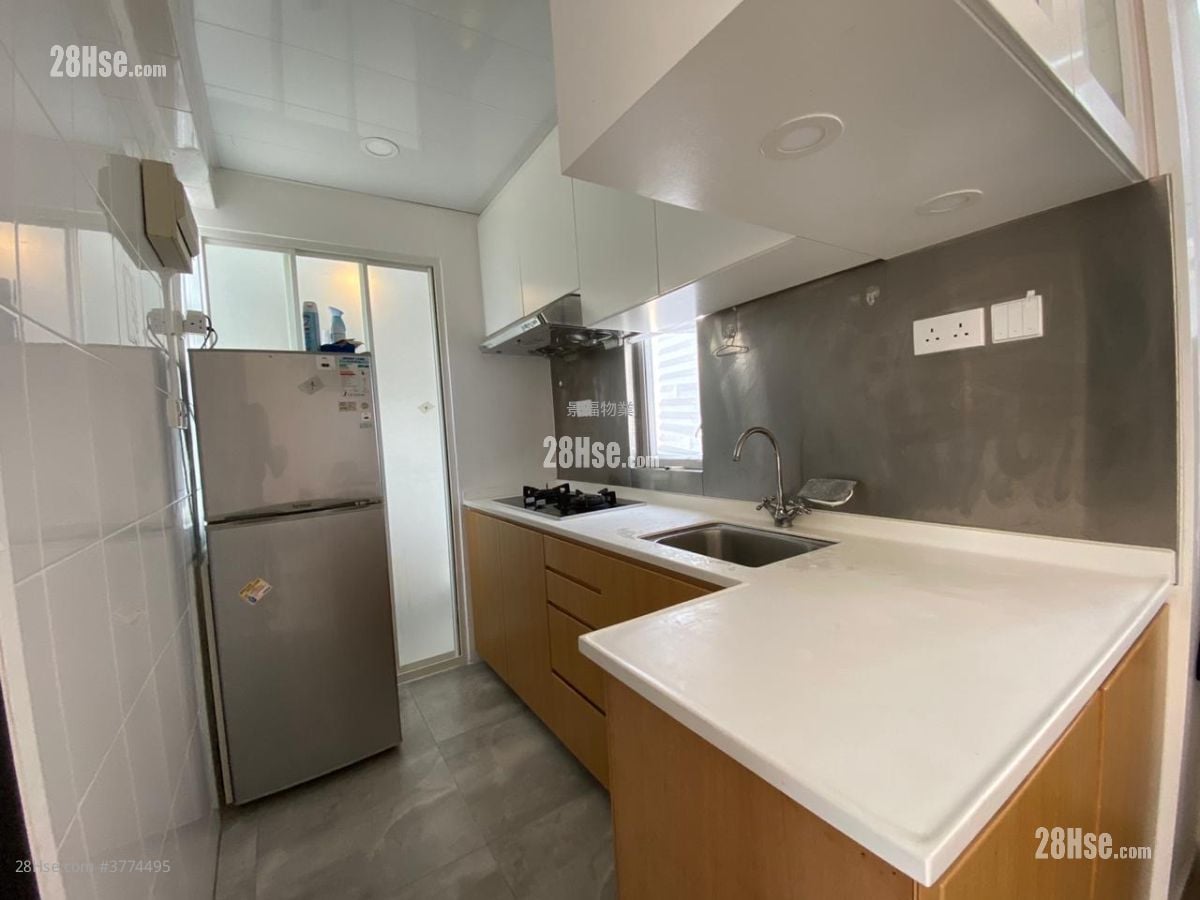 Lee Ga Building Sell 1 Bedroom , 1 Bathroom 300 ft²