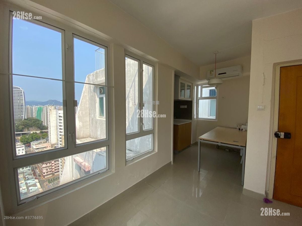 Lee Ga Building Sell 1 Bedroom , 1 Bathroom 300 ft²