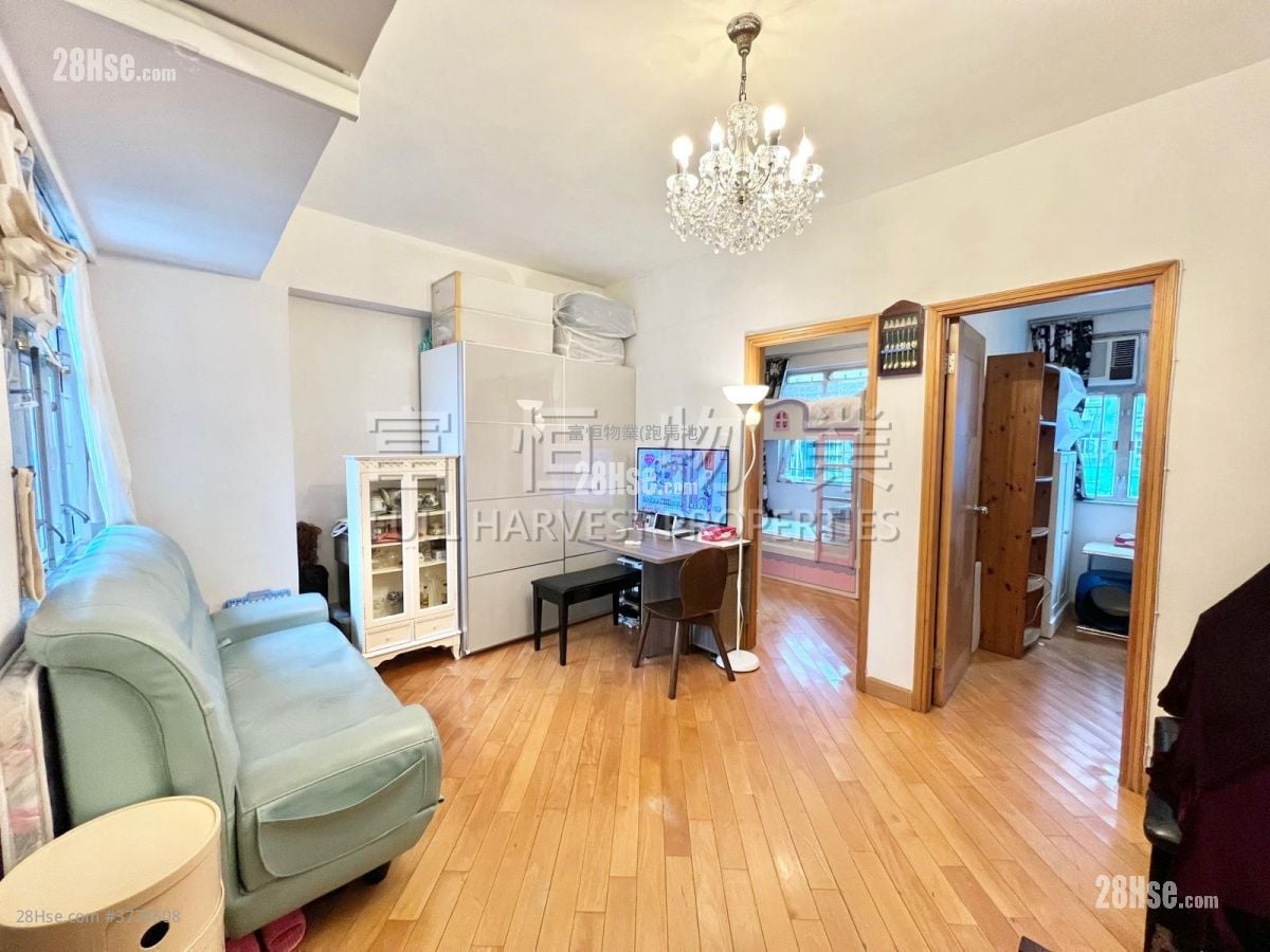 摩理臣山道 售盘 2 房 , 1 浴室 449 平方尺