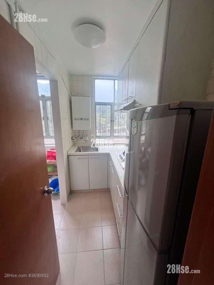 康华苑 租盘 2 房 , 1 浴室 380 平方尺