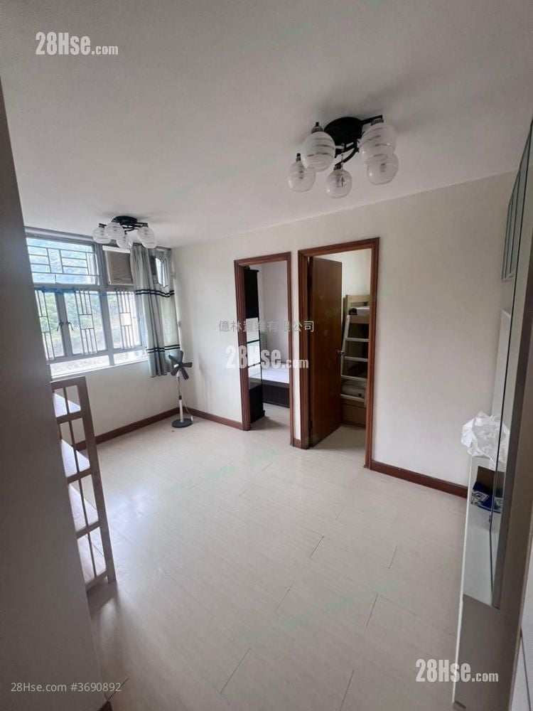 康华苑 租盘 2 房 , 1 浴室 380 平方尺