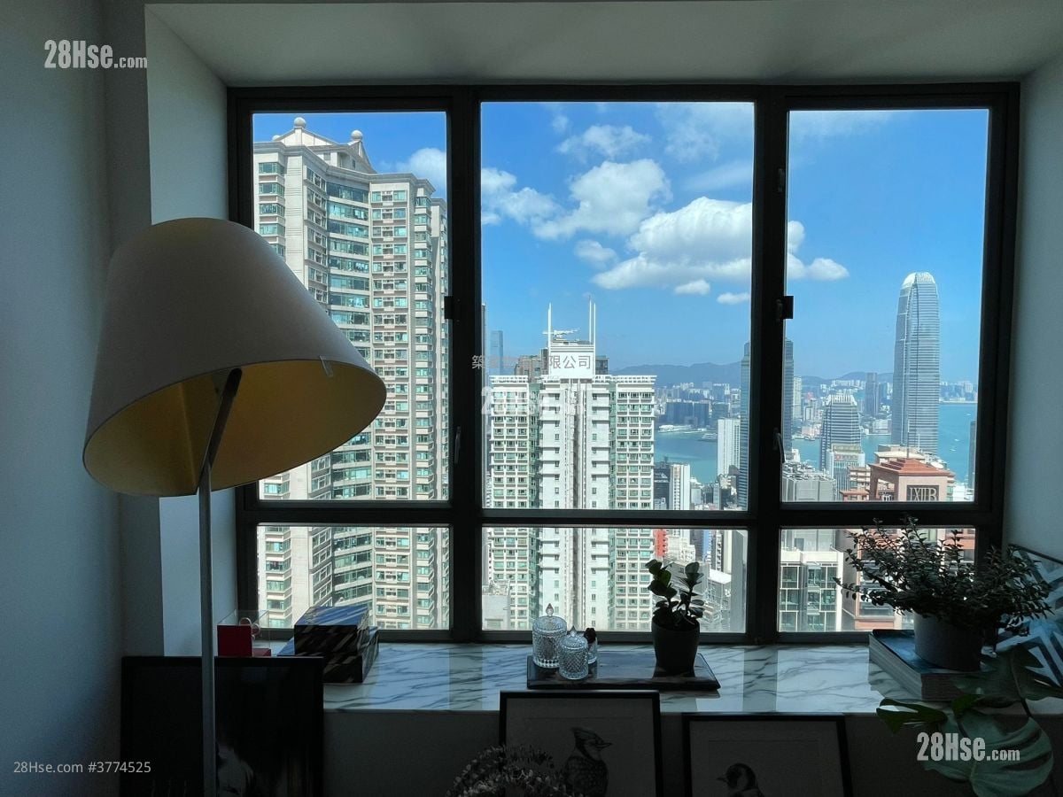 Winsome Park Sell 3 Bedrooms , 2 Bathrooms 803 ft²