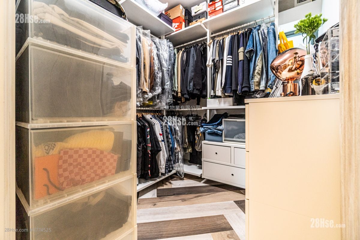 Winsome Park Sell 3 Bedrooms , 2 Bathrooms 803 ft²