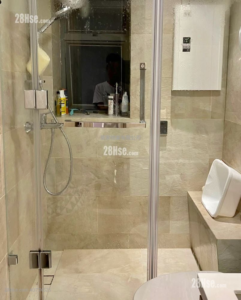 Winsome Park Sell 3 Bedrooms , 2 Bathrooms 803 ft²