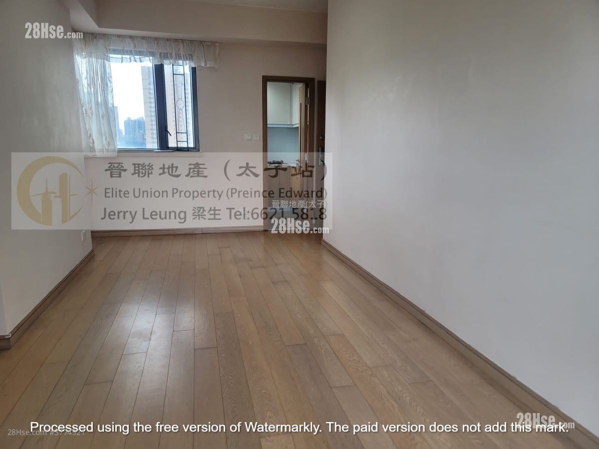 Cite 33 Sell 3 Bedrooms , 2 Bathrooms 677 ft²