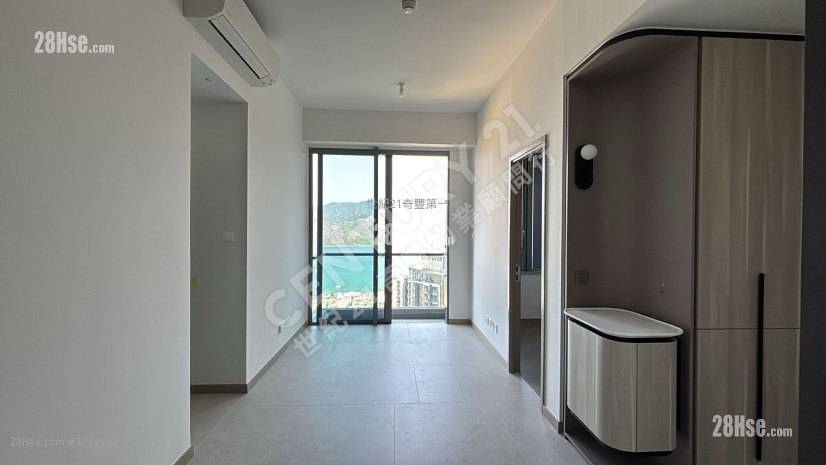 Sierra Sea 售盘 3 房 , 1 浴室 531 平方尺