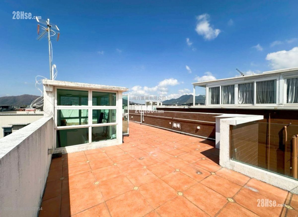 村屋 售盘 4 房 , 5+ 浴室 2,100 平方尺