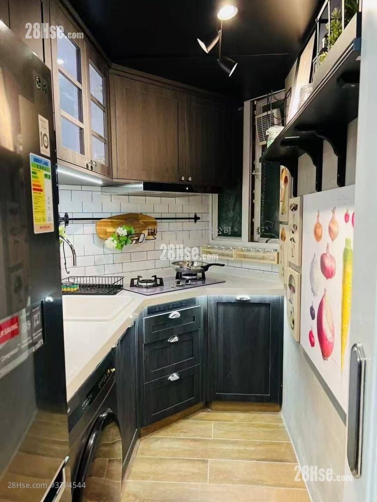 领峰 售盘 3 房 732 平方尺