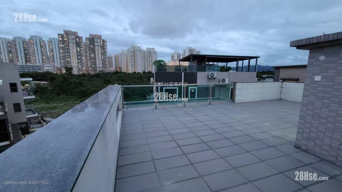 Village Sell 5+ Bedrooms , 5+ Bathrooms 2,100 ft²